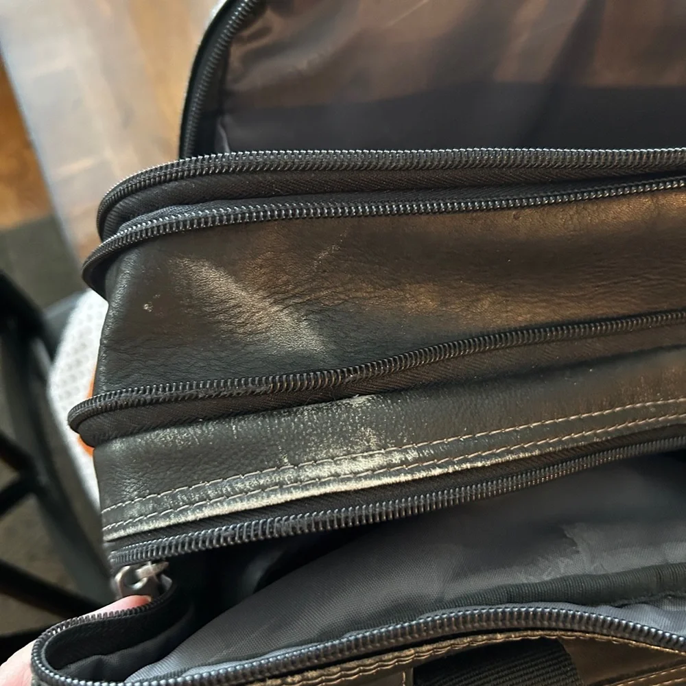 Kenneth Cole Reaction Black Leather Laptop Bag